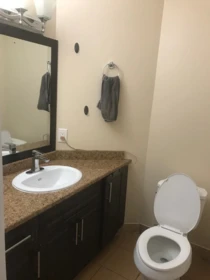 Primary Bathroom Photo of 2755 Springhill Street, Abbotsford, BC
