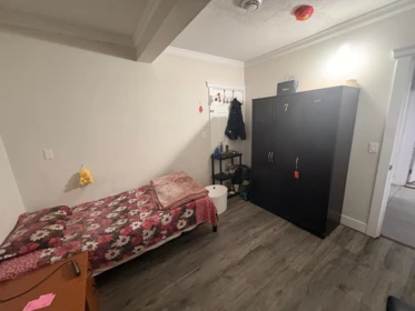 Primary Bedroom Photo of 2755 Springhill Street, Abbotsford, BC
