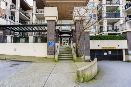 410 9655 King George Boulevard, Surrey, BC, Surrey — Apartment/Condo for sale