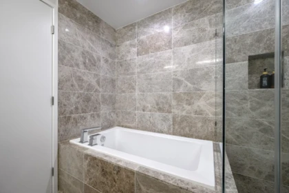 Primary Bathroom Photo of 1801 305 Morrissey Road, Port Moody, BC