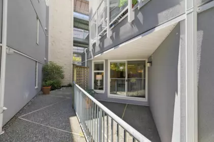 Hot Tub / Spa Photo of 108 2020 W 8th Avenue, Vancouver, BC