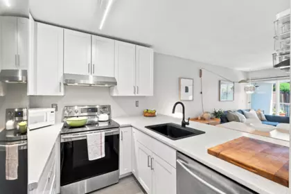 Primary Bedroom Photo of 108 2020 W 8th Avenue, Vancouver, BC