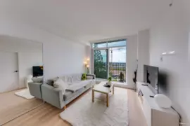 1001 8750 University Crescent, Burnaby, BC