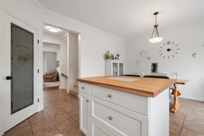 Kitchen Island Photo of 28 6498 Southdowne Place, Chilliwack, BC