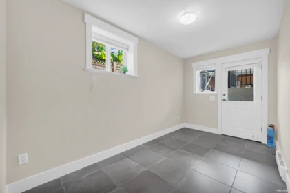 Backyard Photo of 610 Thirteenth Street, New Westminster, BC
