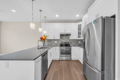 Breakfast Nook Photo of 610 Thirteenth Street, New Westminster, BC