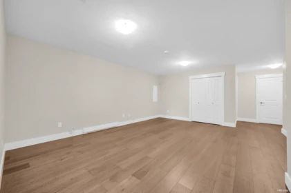 Hot Tub / Spa Photo of 610 Thirteenth Street, New Westminster, BC