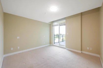 Bedroom 2 Photo of 504 14824 North Bluff Road, White Rock, BC