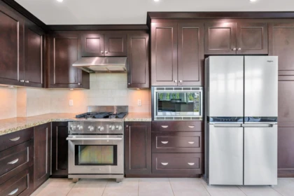 Breakfast Nook Photo of 504 14824 North Bluff Road, White Rock, BC