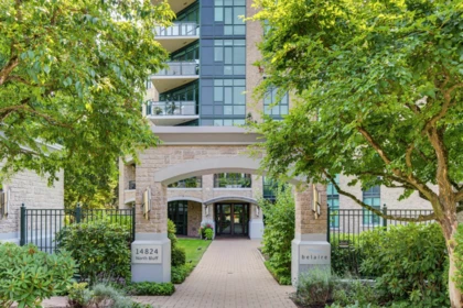 504 14824 North Bluff Road, White Rock, BC, White Rock — Apartment/Condo for sale