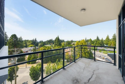 Laundry Room Photo of 504 14824 North Bluff Road, White Rock, BC