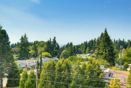 Staircase Photo of 504 14824 North Bluff Road, White Rock, BC