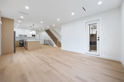 Primary Bedroom Photo of 4 6639 Acacia Avenue, Burnaby, BC