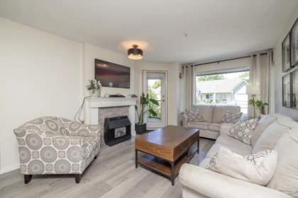 402 33668 King Road, Abbotsford, BC, Abbotsford — Apartment/Condo for sale