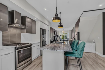 Kitchen Island Photo of 59 20852 77a Avenue, Langley, BC