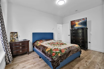Basement Recreation Room Photo of 6342 150a Street, Surrey, BC