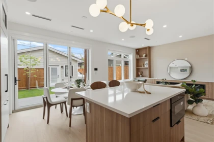 Breakfast Nook Photo of 2 2258 Napier Street, Vancouver, BC