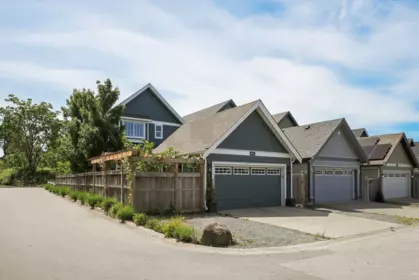 16555 25 Avenue, Surrey, BC, Surrey — Single Family Residence for sale