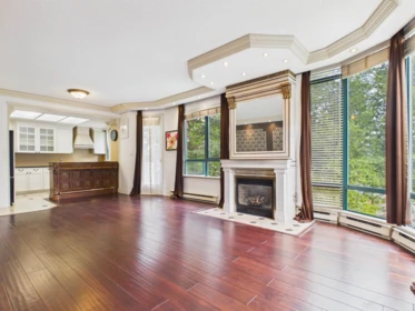 301 4603 Hazel Street, Burnaby, BC, Burnaby — Apartment/Condo for sale