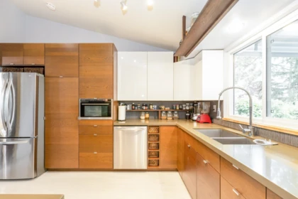 Breakfast Nook Photo of 12193 Makinson Street, Maple Ridge, BC