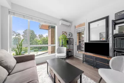 Living Room Photo of 412 719 W 3rd Street, North Vancouver, BC