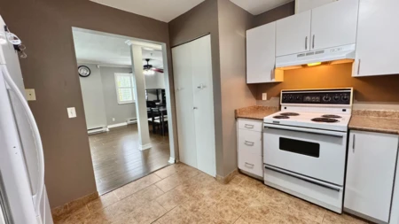Breakfast Nook Photo of 403 2983 Cambridge Street, Port Coquitlam, BC