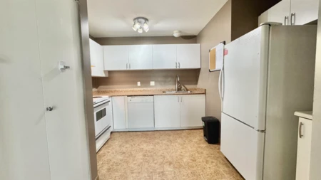 Kitchen Island Photo of 403 2983 Cambridge Street, Port Coquitlam, BC