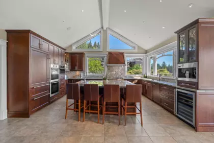 Breakfast Nook Photo of 5168 Redonda Drive, North Vancouver, BC