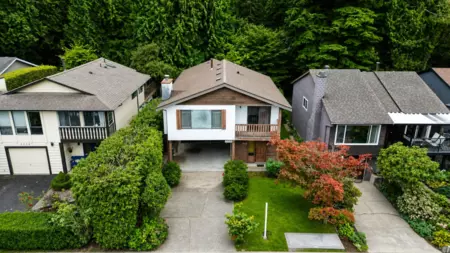 Living Room Photo of 3232 Salt Spring Avenue, Coquitlam, BC