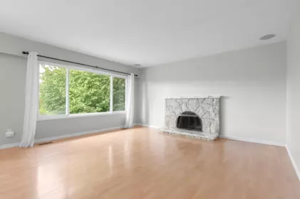 Living Room Photo of 10080 Aintree Crescent, Richmond, BC