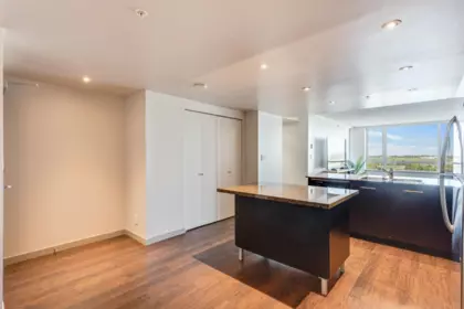 Breakfast Nook Photo of 1709 3111 Corvette Way, Richmond, BC