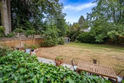 Garden / Landscaping Photo of 5529 8a Avenue, Delta, BC