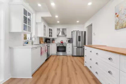 Kitchen Photo of 221 12873 Railway Avenue, Richmond, BC