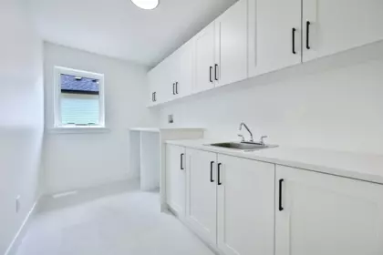 Basement Recreation Room Photo of 10112 Elderberry Crescent, Surrey, BC