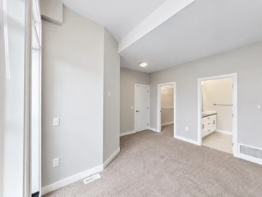 Guest Bathroom Photo of 3 8466 Midtown Way, Chilliwack, BC