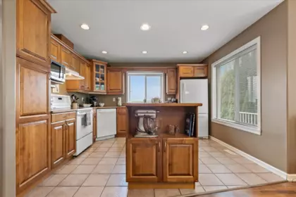 Breakfast Nook Photo of 46514 Lear Drive, Chilliwack, BC