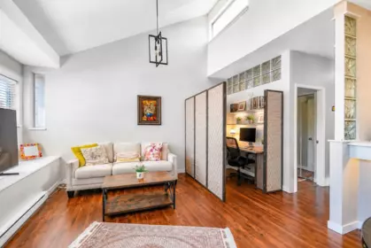 Hallway Photo of 309 125 W 18th Street, North Vancouver, BC