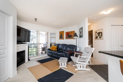 Living Room Photo of 423 738 E 29th Avenue, Vancouver, BC