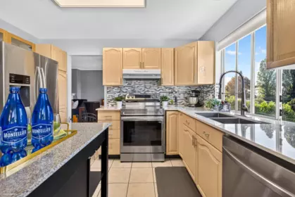 Kitchen Island Photo of 8396 Centre Street, Delta, BC