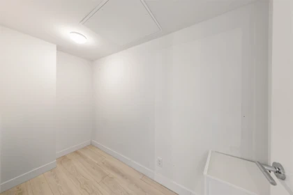 Hallway Photo of 1002 1133 Hornby Street, Vancouver, BC