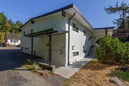 Office / Den Photo of 14319 55a Avenue, Surrey, BC