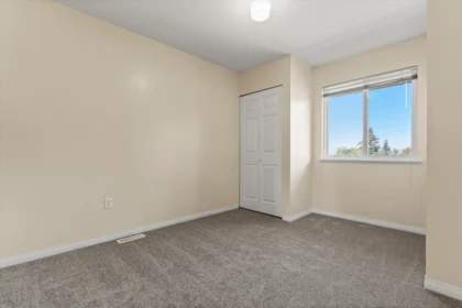 Mudroom Photo of 42 34332 Maclure Road, Abbotsford, BC