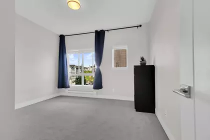 Entry Foyer Photo of 88 16336 23a Avenue, Surrey, BC