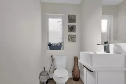 Primary Bathroom Photo of 88 16336 23a Avenue, Surrey, BC