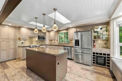 Garage Interior Photo of 13150 Alouette Road, Maple Ridge, BC