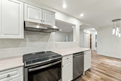 Primary Bedroom Photo of 13150 Alouette Road, Maple Ridge, BC