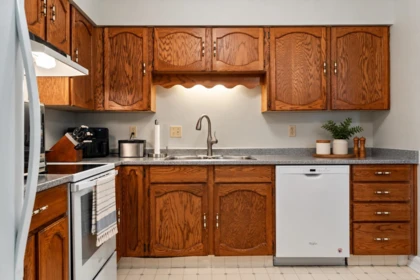 Kitchen Photo of 220 2277 Mccallum Road, Abbotsford, BC