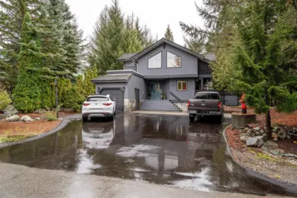 6272 Bishop Way, Whistler, BC, Whistler — Single Family Residence for sale