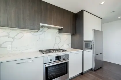 2504 567 Clarke Road, Coquitlam, BC, Coquitlam — Apartment/Condo for sale