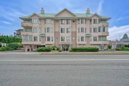 203 46000 First Avenue, Chilliwack, BC, Chilliwack — Apartment/Condo for sale